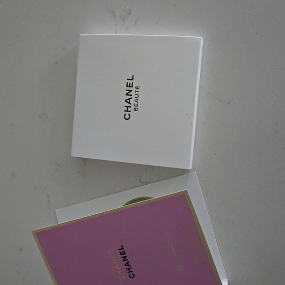 New in box Chanel camellia flower bracelet &Chanel Chance Eau Fraîche - Picture 3 of 4